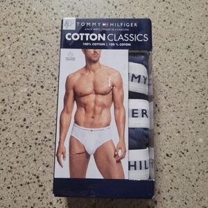 Tommy Hilfiger 4 Pk Mens Size Medium 32-34 100% Cotton Classics Underwear Briefs
